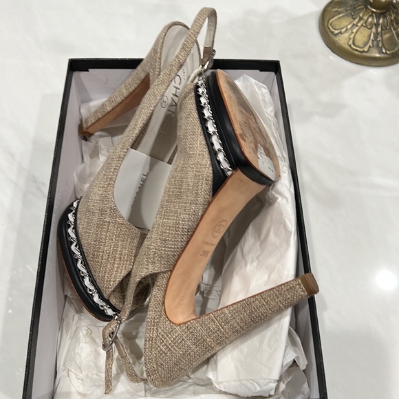 Chanel designer - Picture 5 of 7